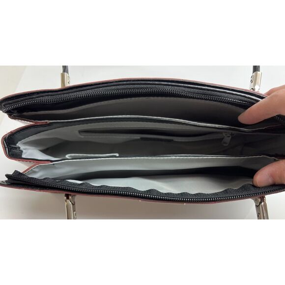 Cherry red and black faux crocodile embossed Bejio shoulder bag - Picture 8 of 12